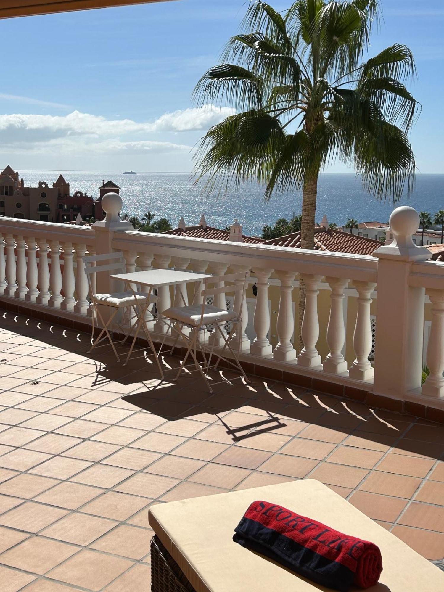 Playa Del Duque-Amazing Views 2 Bedroom Costa Adeje  Kültér fotó
