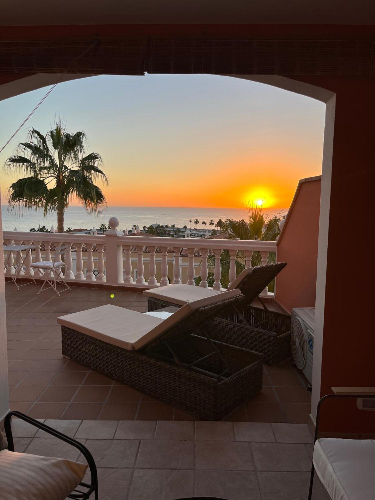Playa Del Duque-Amazing Views 2 Bedroom Costa Adeje  Kültér fotó