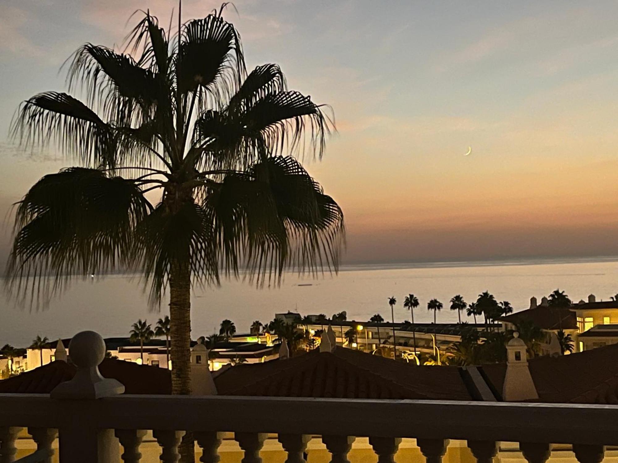 Playa Del Duque-Amazing Views 2 Bedroom Costa Adeje  Kültér fotó